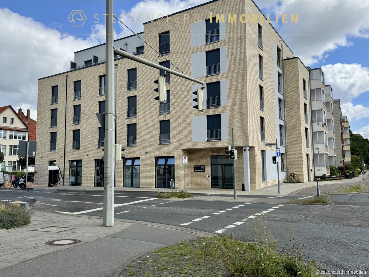 Foto - Hausansicht Eckgebäude 